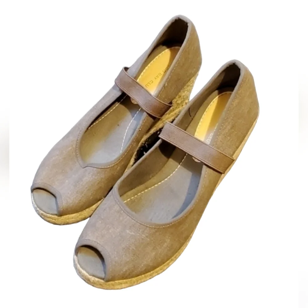 Montego Bay Club Women's Brown Canvas Slip On Wedge Espadrilles‎ Shoes 7.5